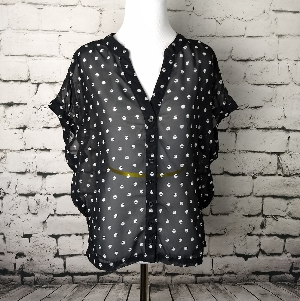 Black and White Sheer Tiny Skull Balloon Fit top